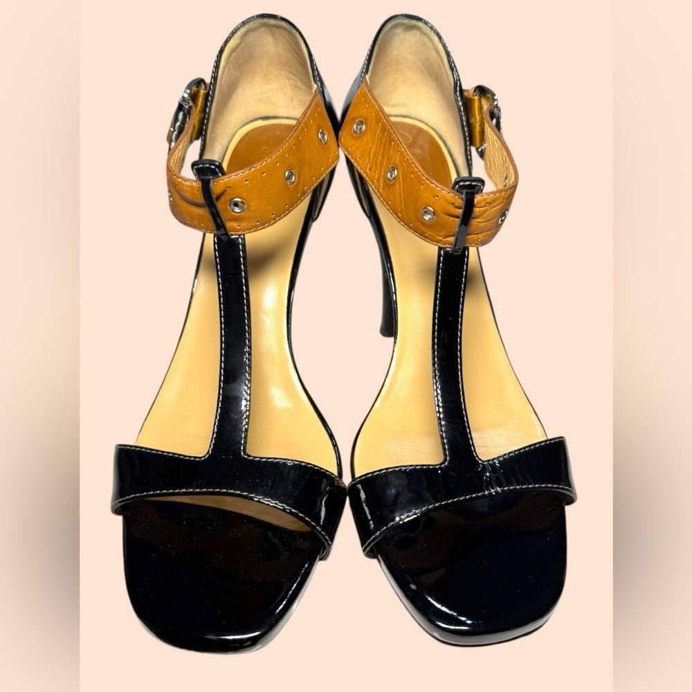 🤎🖤 Cole Haan Black Patent Leather Strappy Heels with Tan Leather Strap 🖤🤎 - Picture 3 of 8